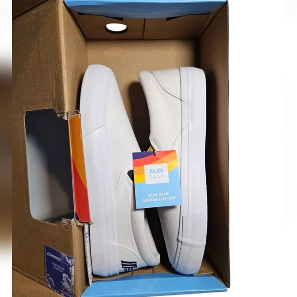 Aldi Gear Slip On Canvas Shoe Flats Sneaker WHITE Size 7 Aldi Logo Womens - Picture 3 of 11